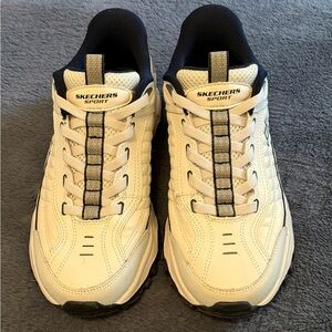 Skechers Energy - After Burn walking shoe size 7.5, like new, only worn twice